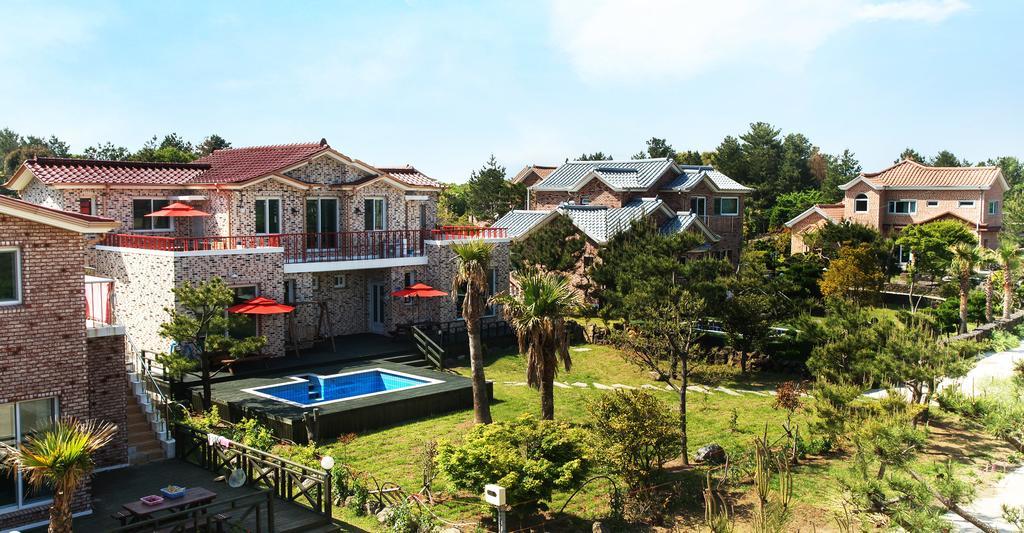 Вилла Jeju Olleh House Экстерьер фото