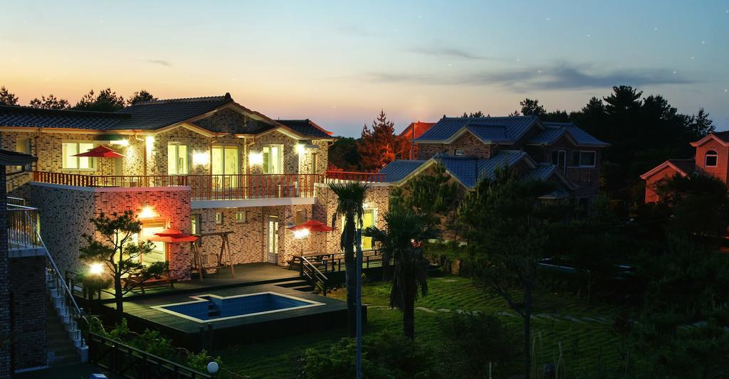 Вилла Jeju Olleh House Экстерьер фото