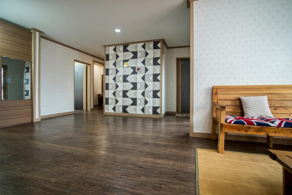 Вилла Jeju Olleh House Экстерьер фото