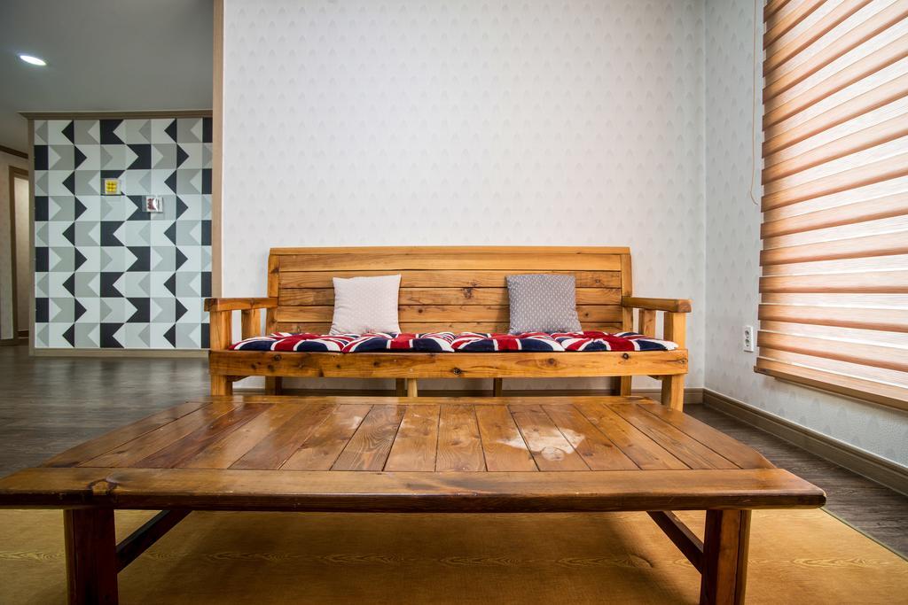 Вилла Jeju Olleh House Экстерьер фото