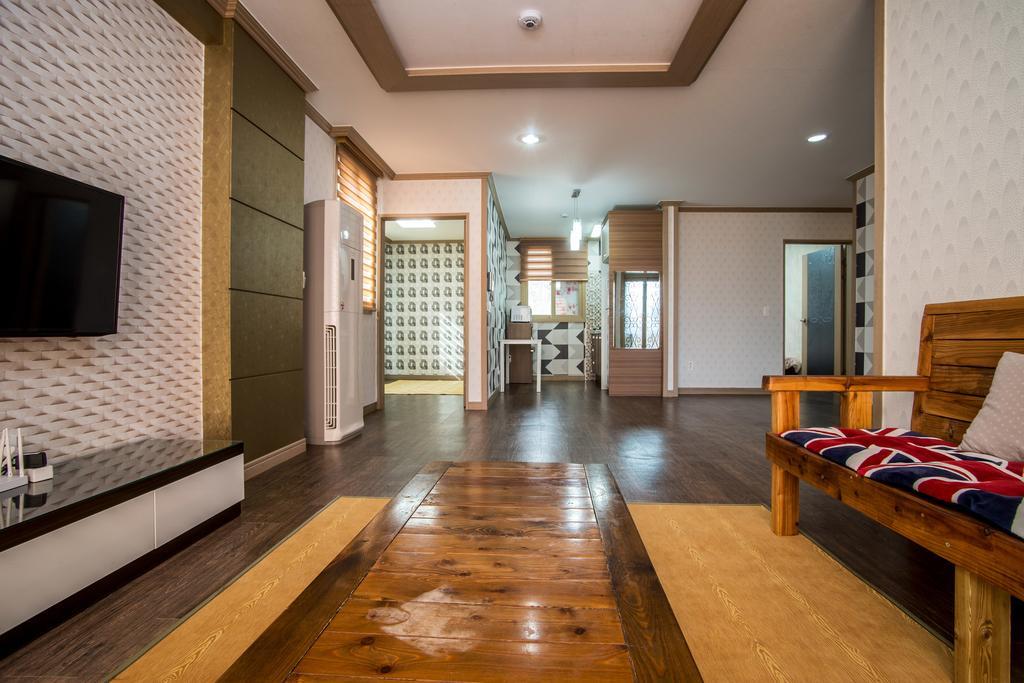 Вилла Jeju Olleh House Экстерьер фото