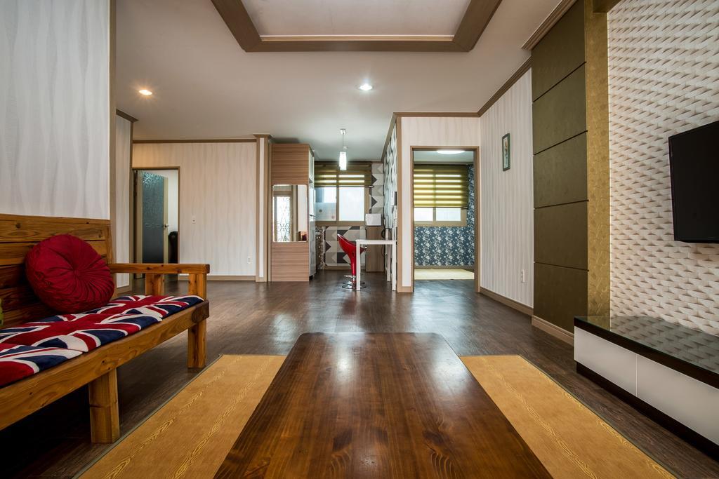 Вилла Jeju Olleh House Экстерьер фото
